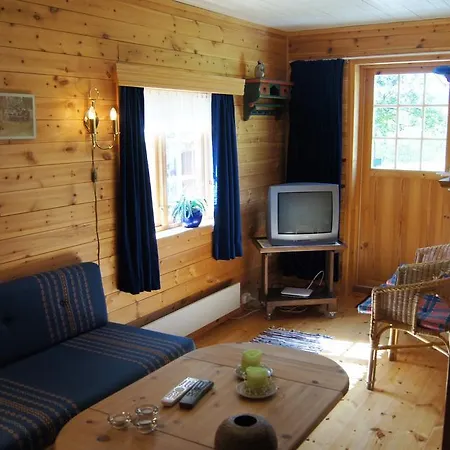 Bustad Hyttetun Skåbu