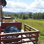 Gjestgiverier Bustad Hyttetun 3*